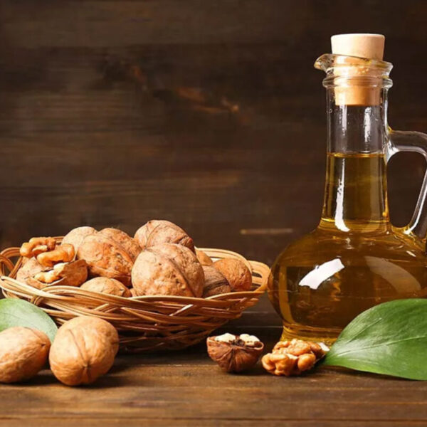 توريد زيت الجوز الطبيعي لصناعة الأغذية الراقية