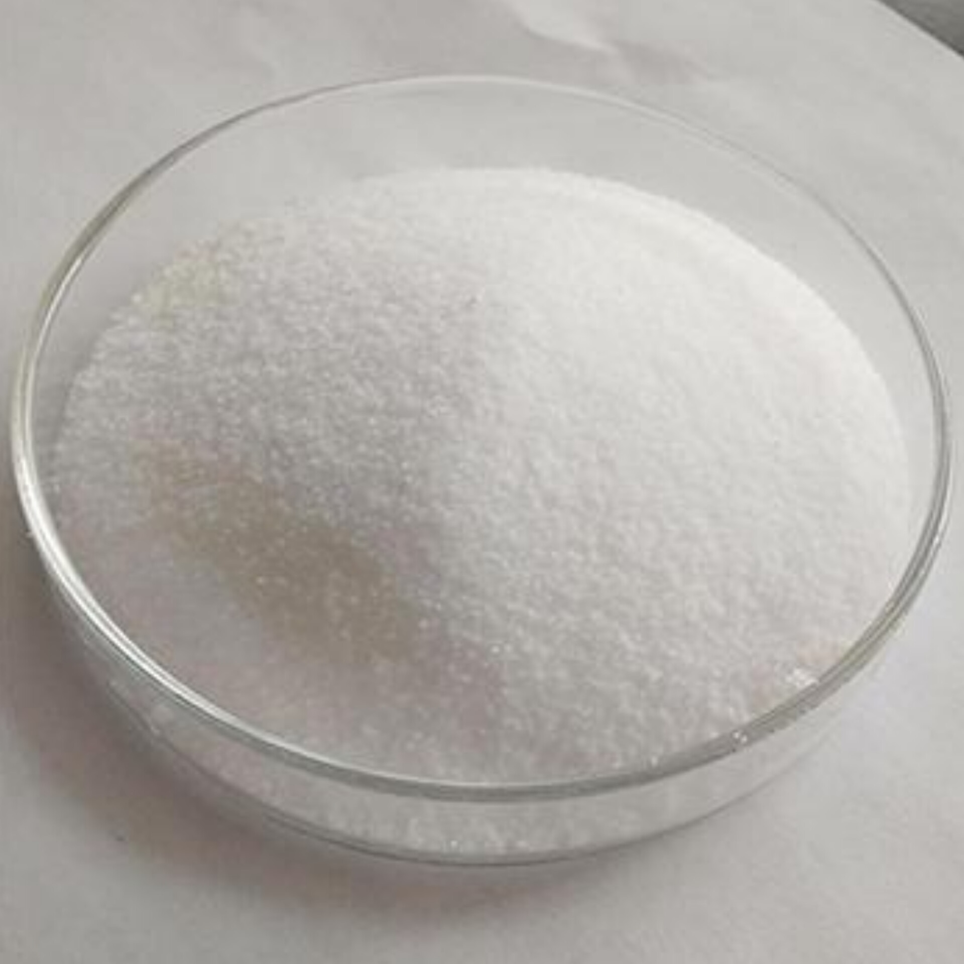 أسيتات الصوديوم (Sodium Acetate) | منظم طبيعي للحموضة في الصناعات الغذائية