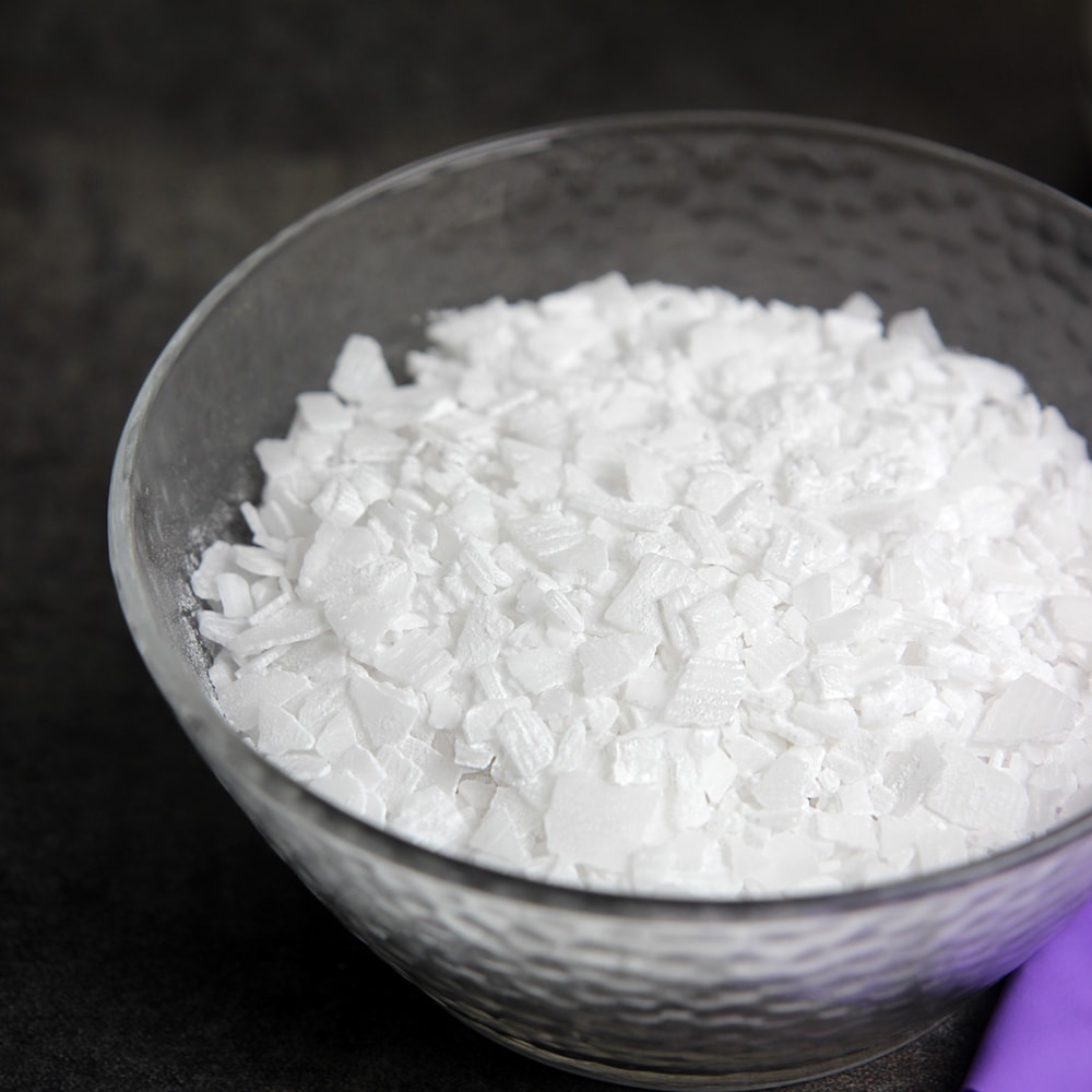 هيدروكسيد الصوديوم 25-50٪ Sodium Hydroxide 25–50% – توريد محلول قلوي