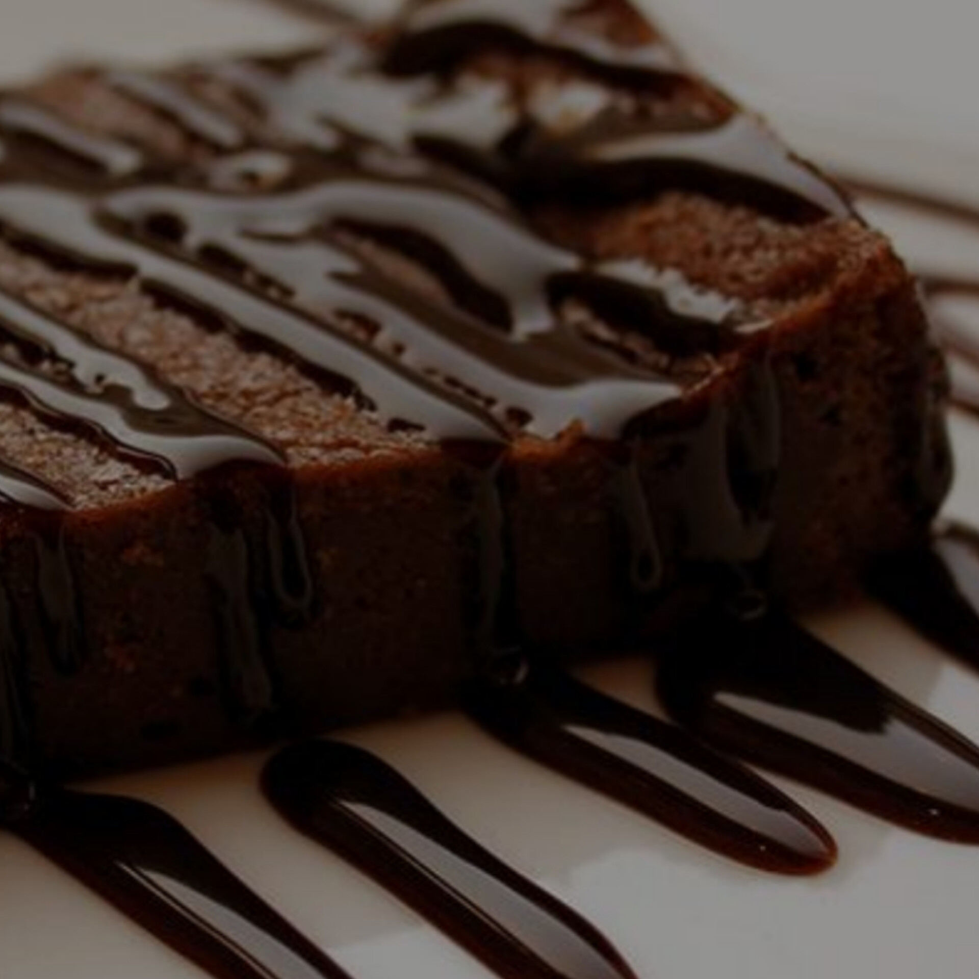 ما هي المادة الأساسية لصنع الشوكولاتة؟