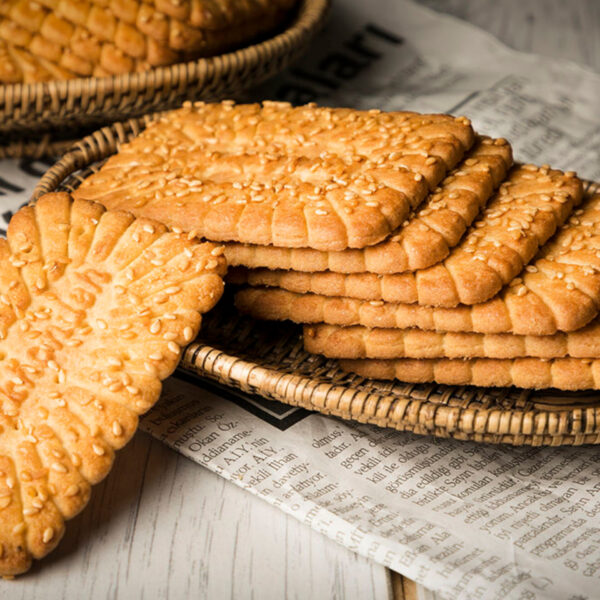 مما يتكون البسكويت؟