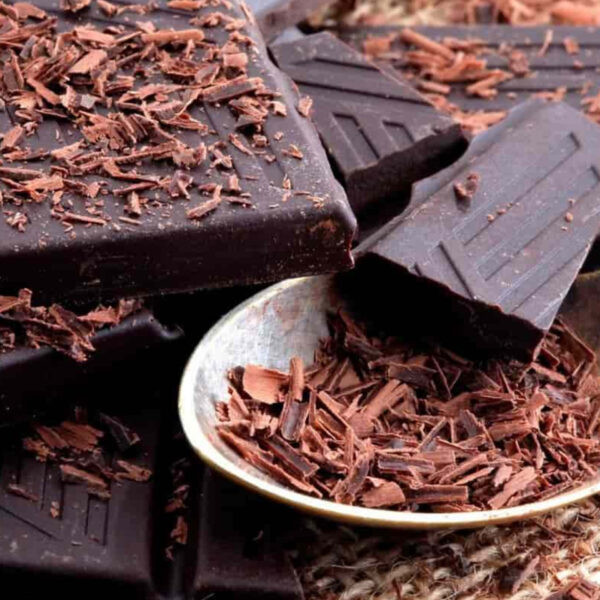 كم عدد حبوب الكاكاو اللازمة لصنع الشوكولاتة؟