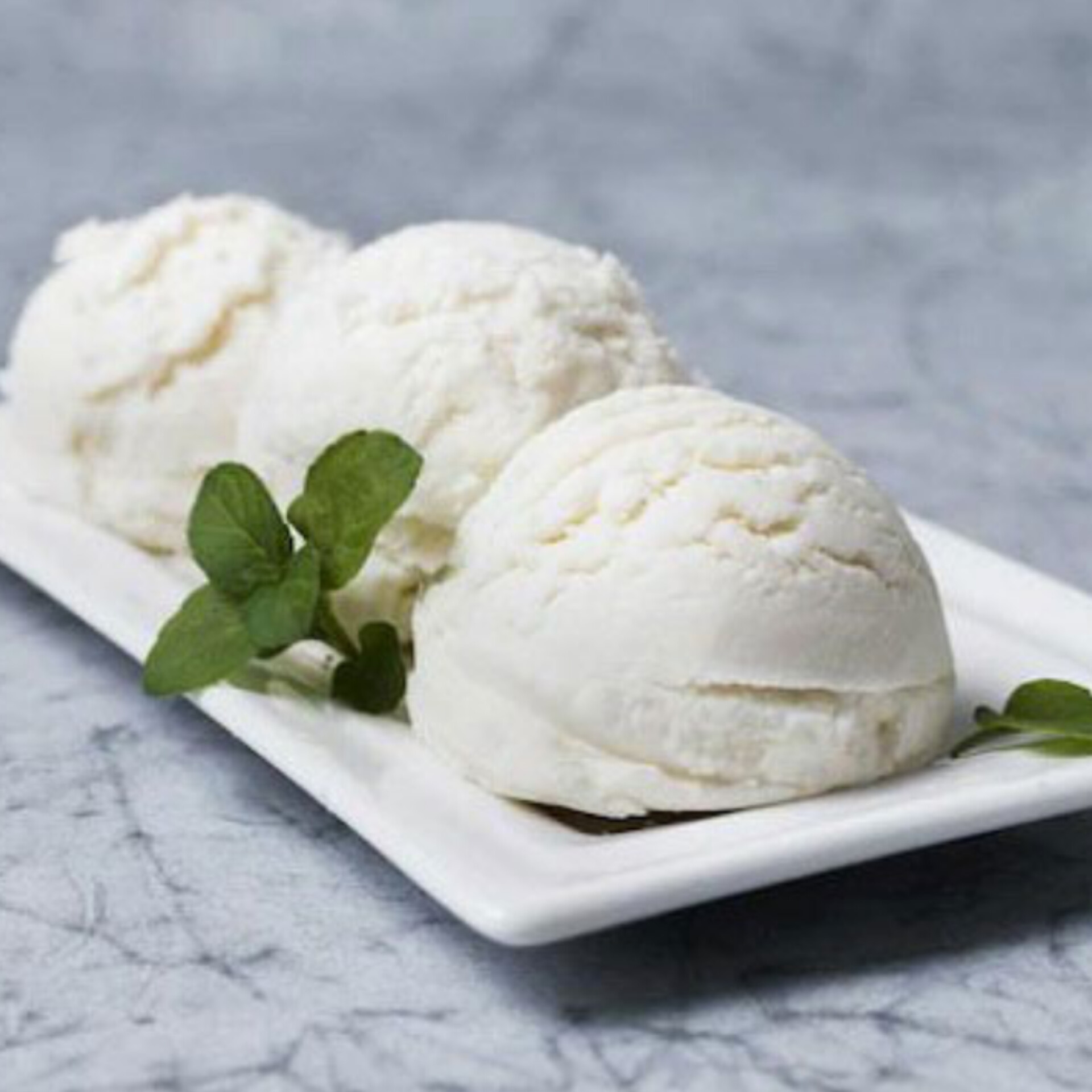 قائمة المواد الأولية لصناعة آيس كريم فاخر للتصدير