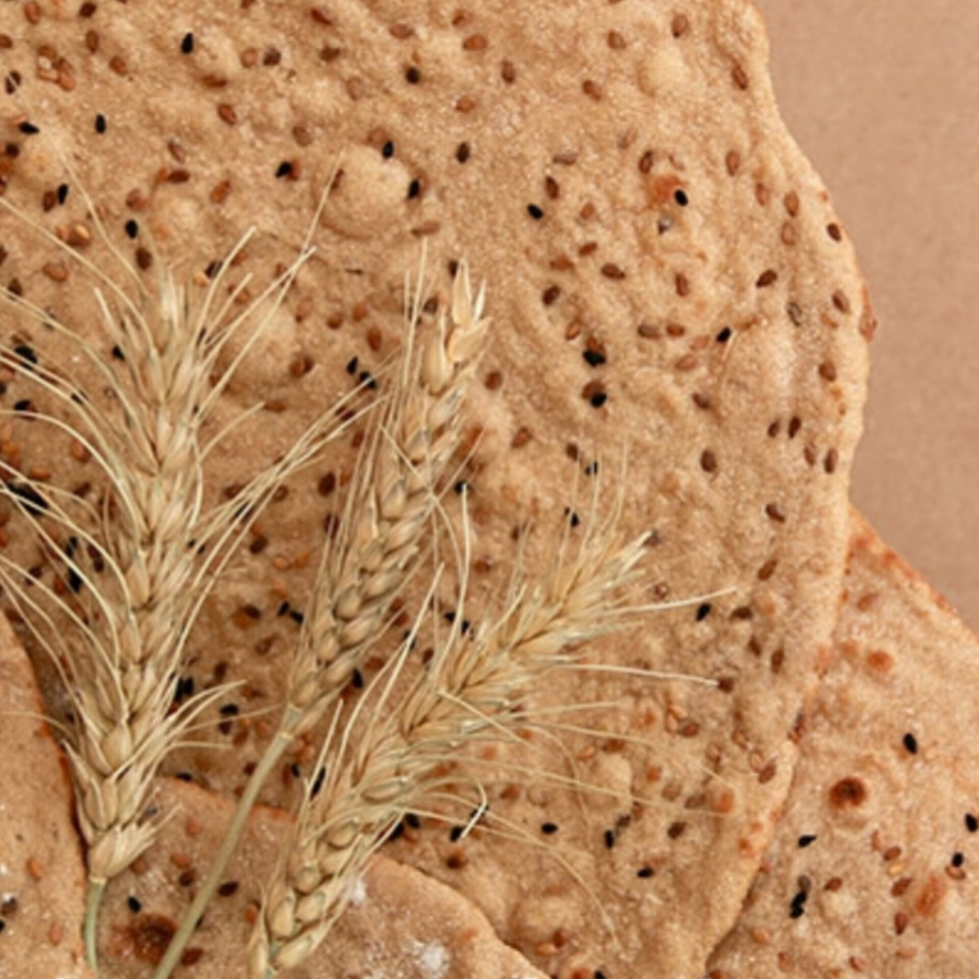 قائمة المواد الأولية لتحسين قوام وطعم الخبز