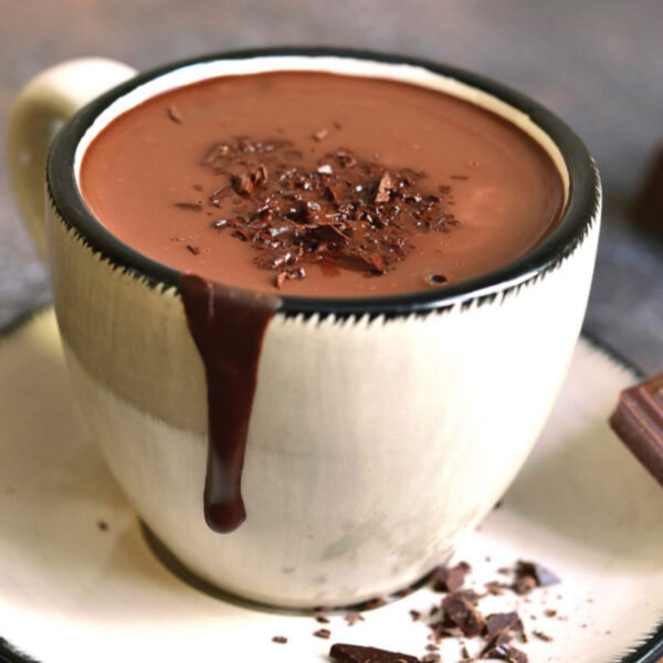 قائمة المواد الأولية لتحضير مشروبات الشوكولاتة الساخنة