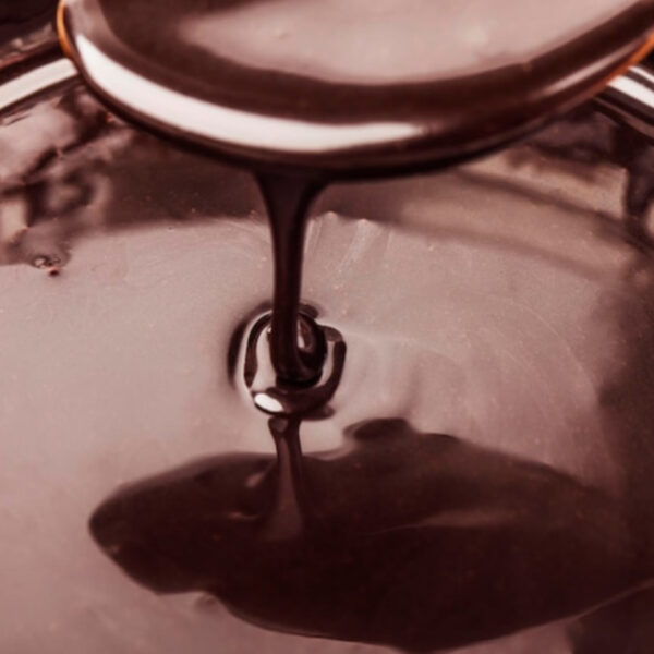 خطوات منع تغير لون الشوكولاتة أثناء الإنتاج