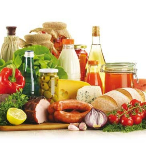 كيفية اختيار المورد الأنسب للمواد الأولية للصناعات الغذائية لتقليل المخاطر