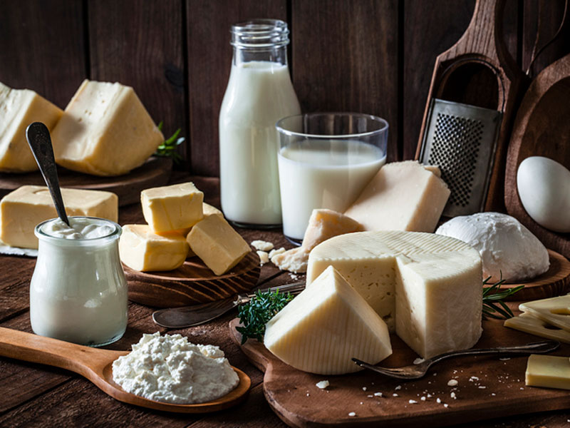 قائمة المواد الأولية لتحضير منتجات الألبان الصناعية