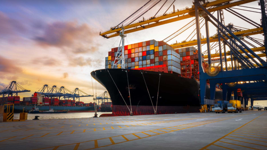 Dubai logistics and shipping