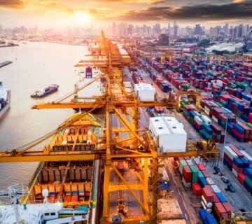 Dubai logistics and shipping