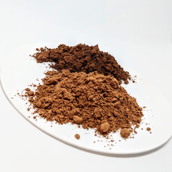 Comparing taste of alkalized cocoa powder with raw cocoa