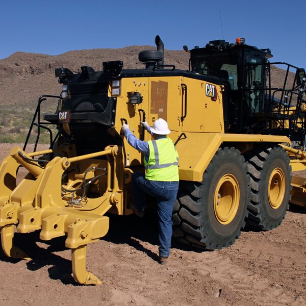 Caterpillar 16M Motor Grader Price with Specifications