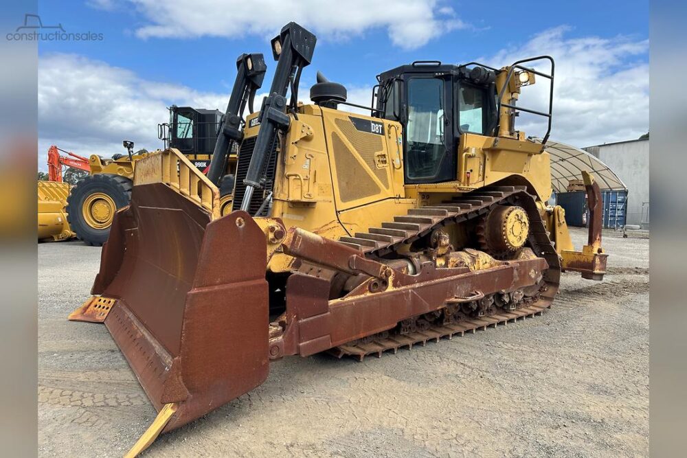 Caterpillar D8T Bulldozer for Sale