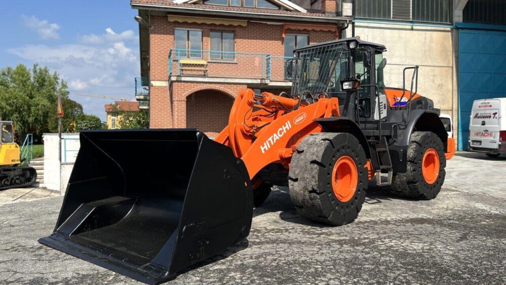 Hitachi Loader Model ZW220 for Sale