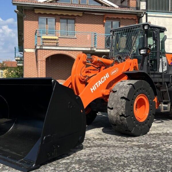 Hitachi Loader Model ZW220 for Sale
