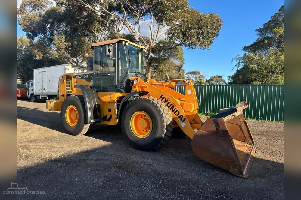 Hyundai HL740 Loader for Sale