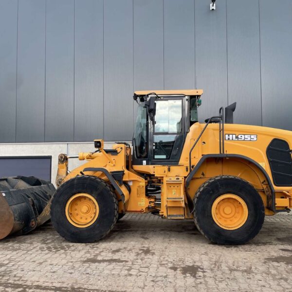 Hyundai HL955 Loader for Sale
