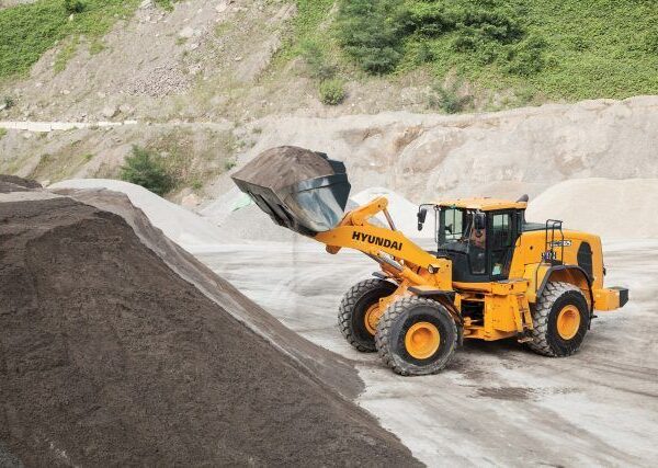 Hyundai HL965A Loader for Sale