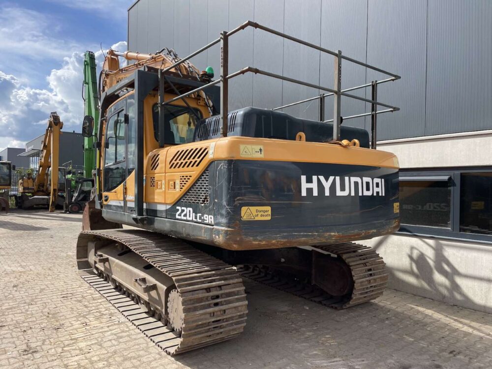 Hyundai R220LC Bulldozer for Sale
