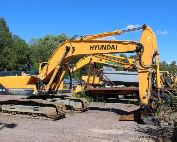 Hyundai R260LC Excavator for Sale