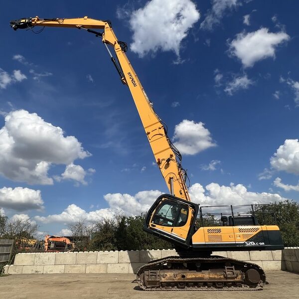 Hyundai R520LC Excavator for Sale