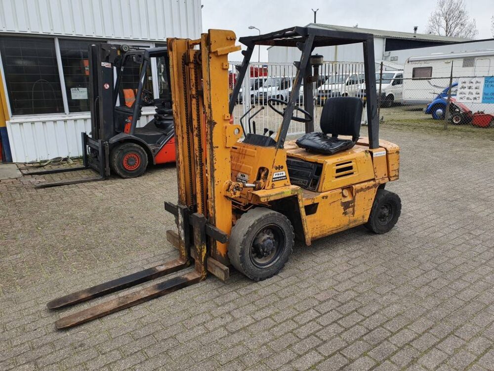 Komatsu Diesel Forklift DX20 Series