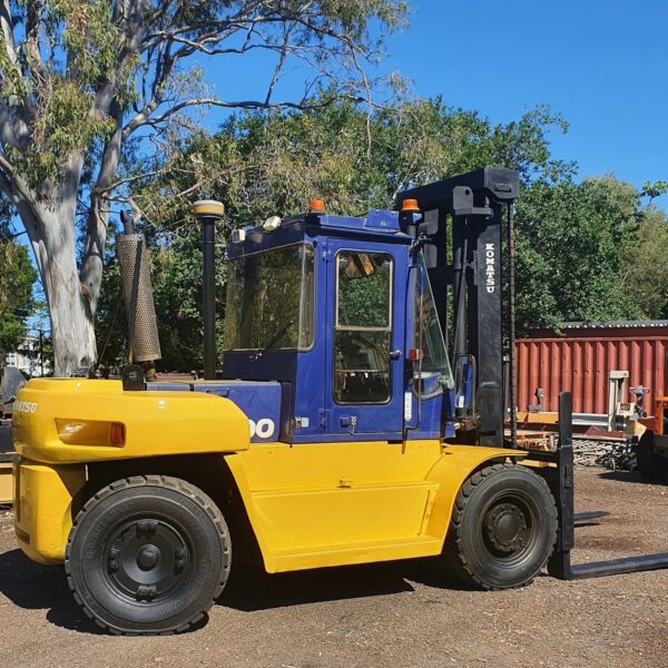 Komatsu Diesel Forklift FD100-160