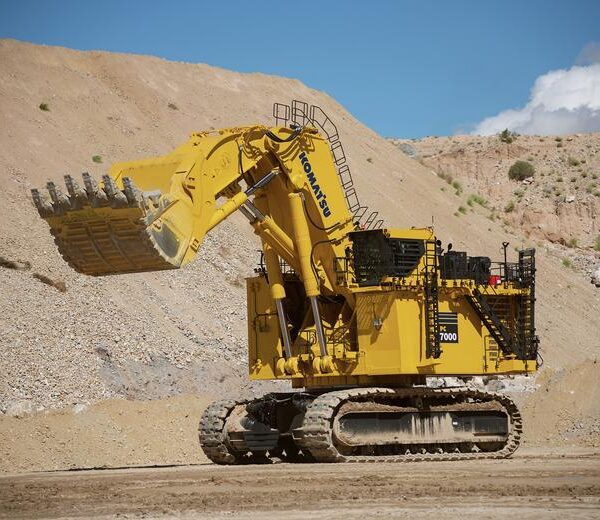 Komatsu Excavator PC7000-11