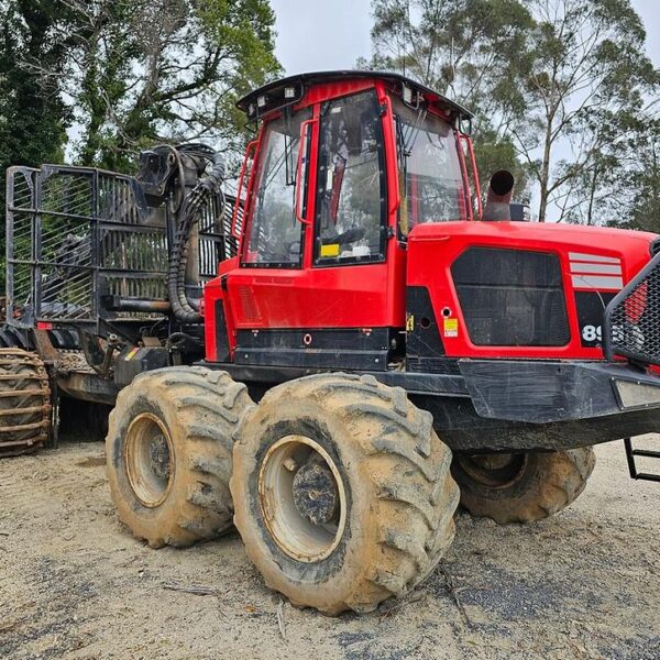 Komatsu Forwarder 895 For Sale