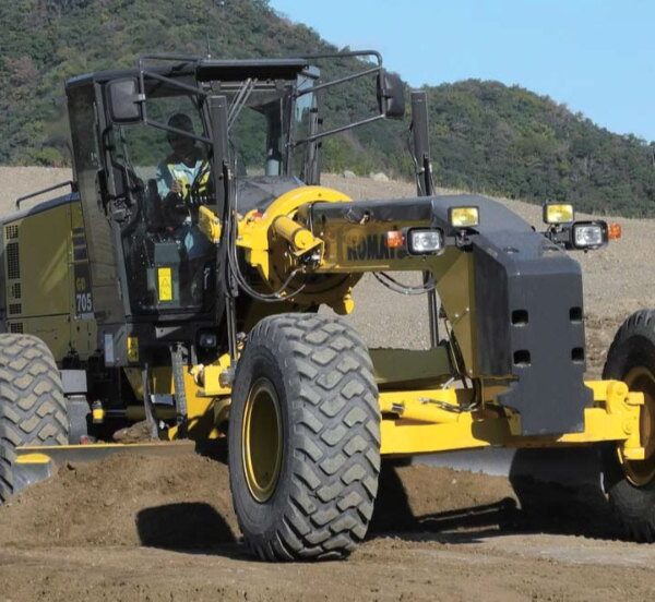 Komatsu Graders GD705-5 For Sale