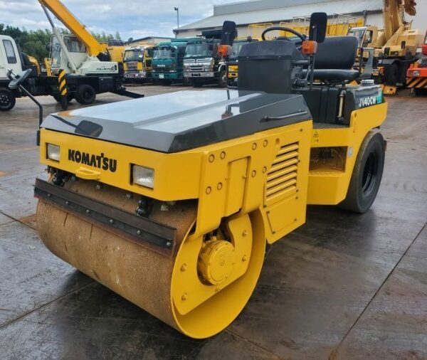 Komatsu JV40DW Double Drum Vibratory Roller