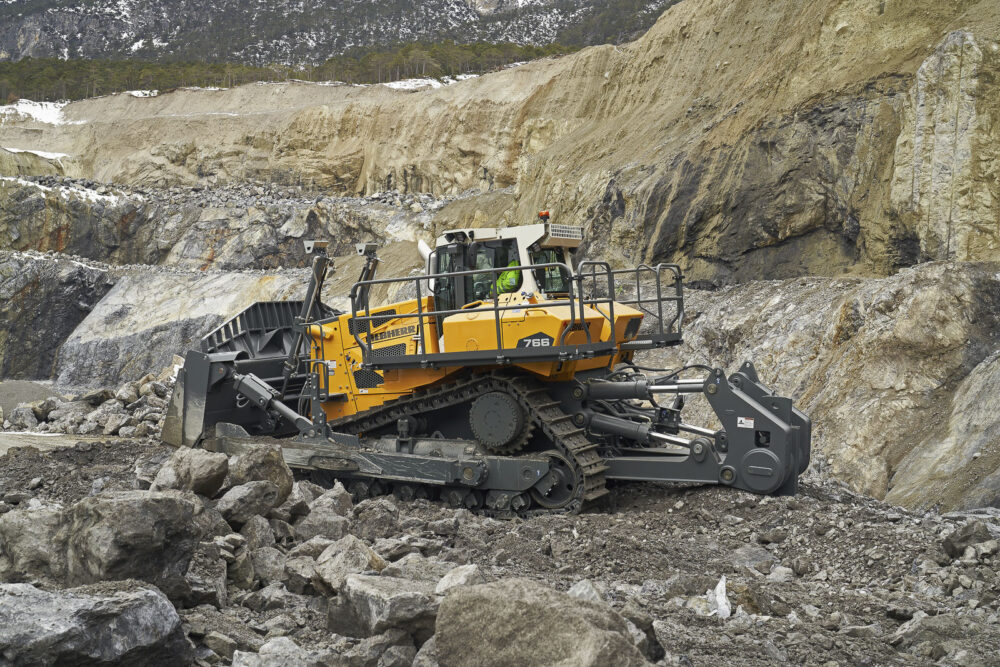 Liebherr Bulldozer Model PR 766