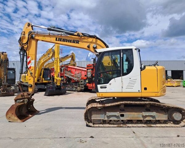 Liebherr Excavator Model R 914 Compact for Sale