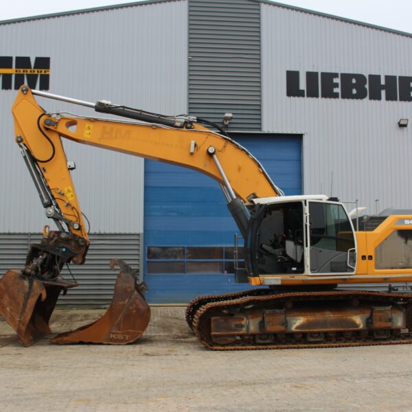 Liebherr Excavator Model R 945 for Sale