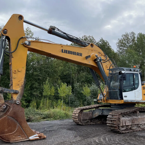 Liebherr Excavator Model R 950 SME for Sale