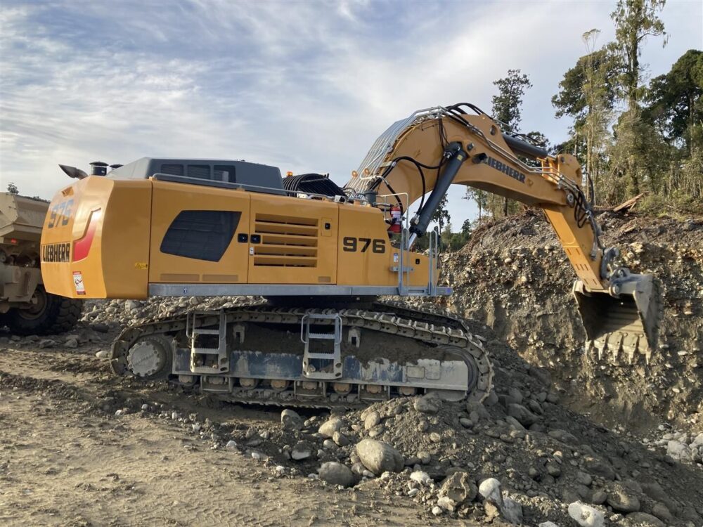 Liebherr Excavator Model R 976 for Sale