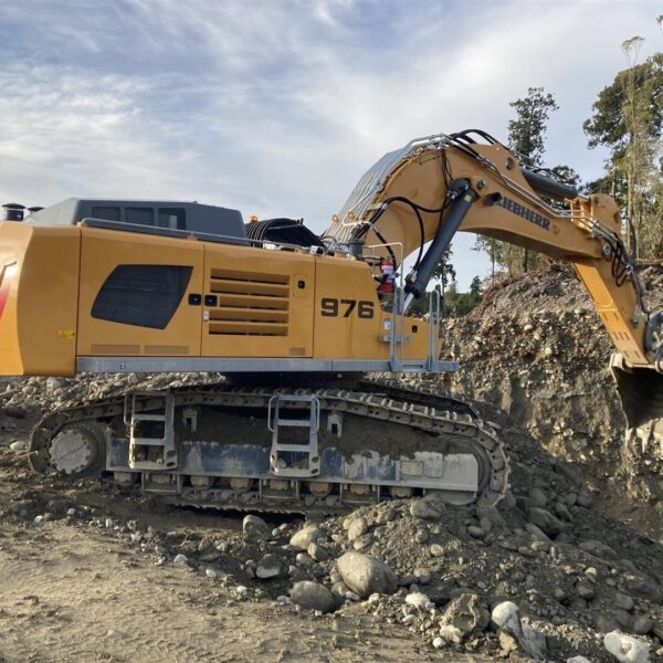 Liebherr Excavator Model R 976 for Sale