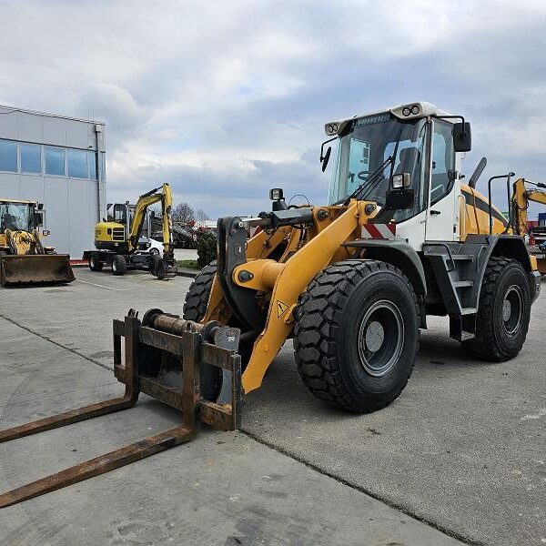 Liebherr Loader Model L 538 for Sale