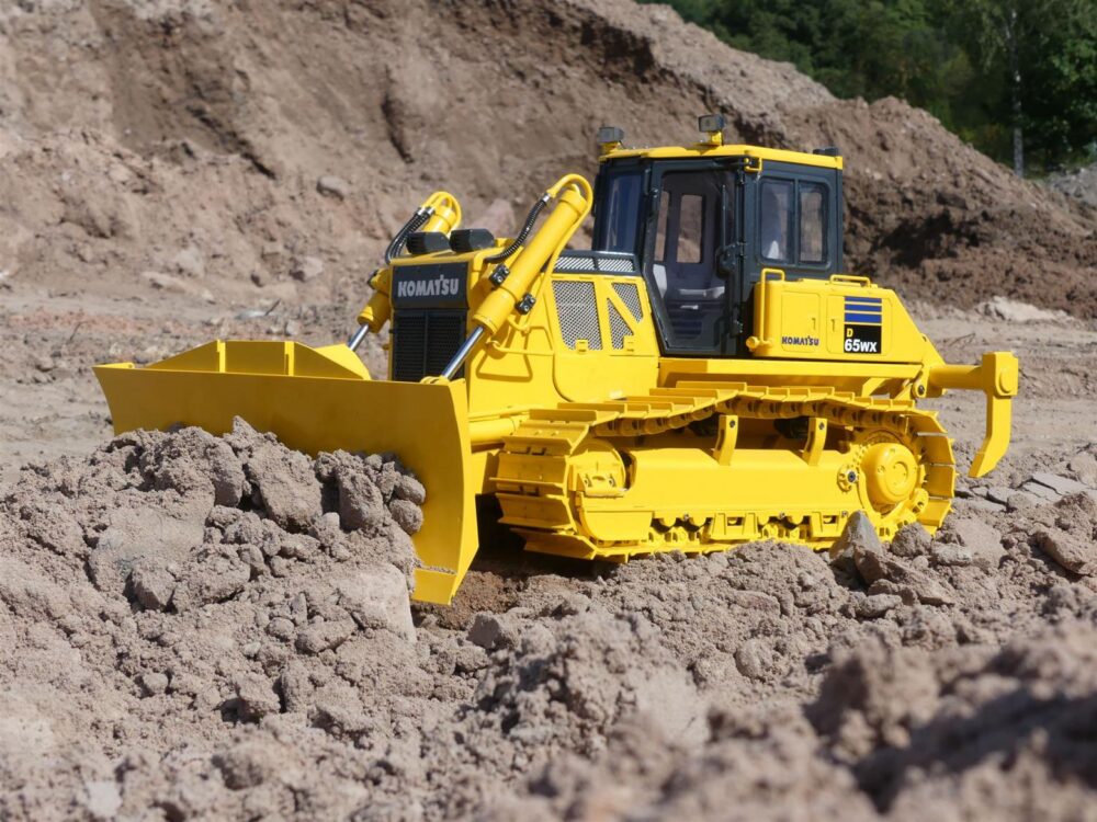 komatsu bulldozer D65WX price