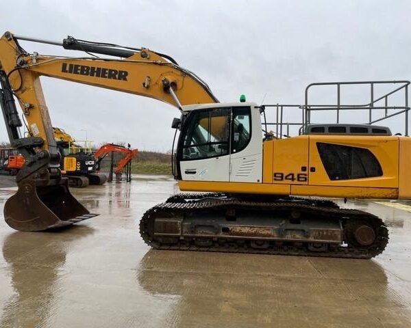 Liebherr R946 LC Excavator for Sale