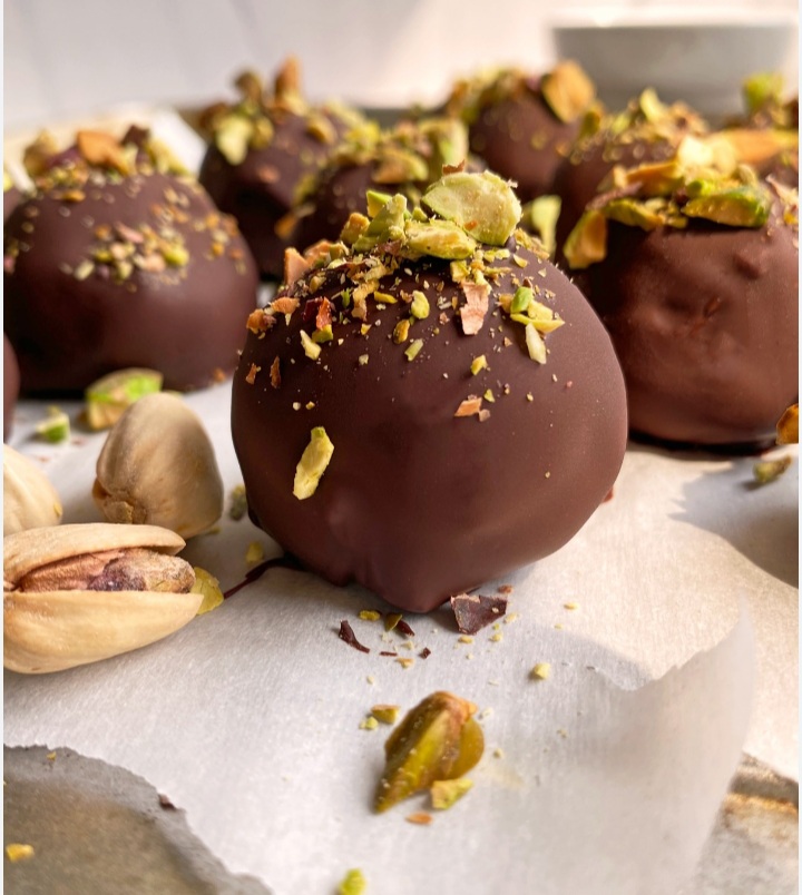 Pistachio Chocolate Truffles