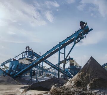 Crushing plants for aggregate production in Canada