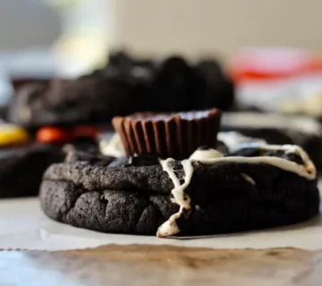 Pastino Black Cocoa Powder for Oreo-Style Cookies Pastino Black Cocoa Powder for Oreo-Style Cookies