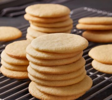 Why Biscuits Lose Their Crispness