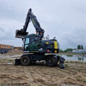 بیل میکانیکی هیوندای HW160A