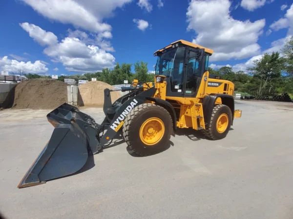 لودر هیوندای HL930A