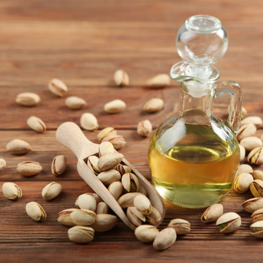 Pistachio kernel oil