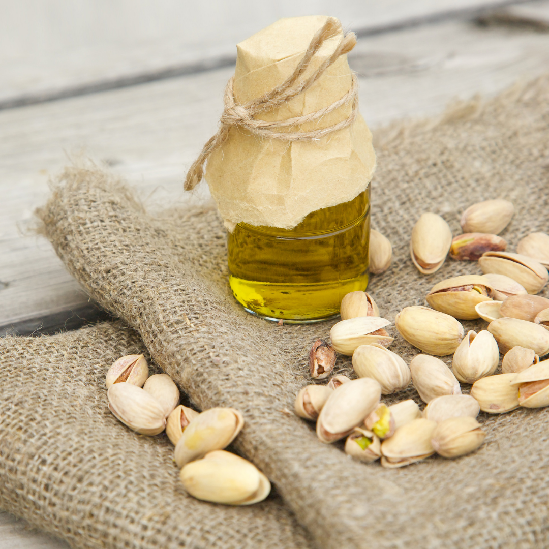Pistachio kernel oil