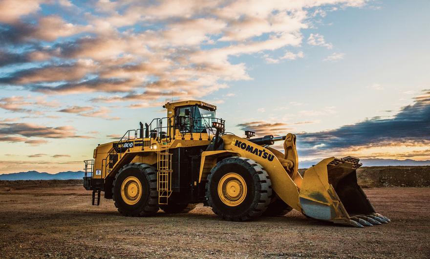 Komatsu WA700 Loader