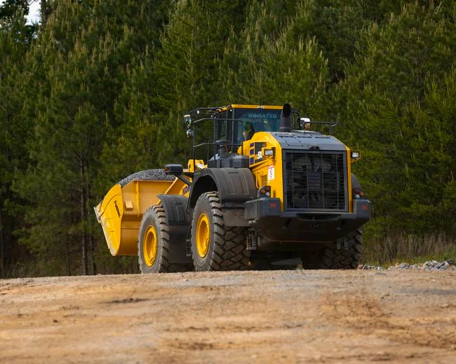 Komatsu WA500-7 Loader